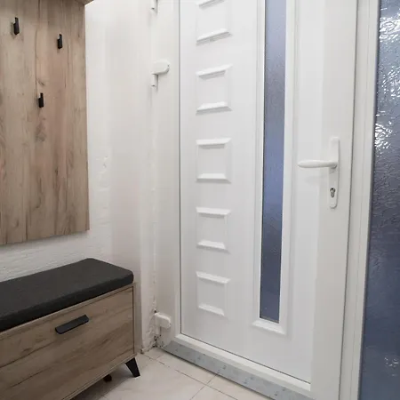 Vukelic 1 Apartment *