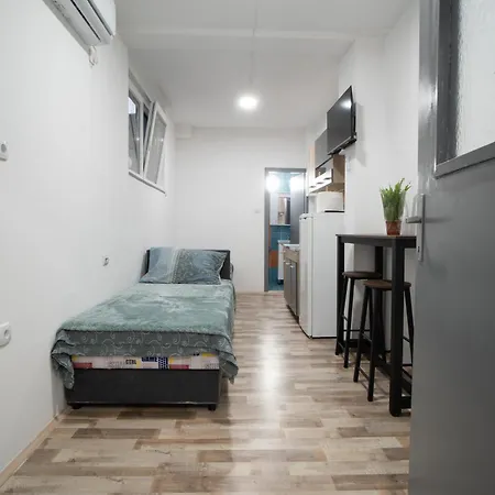Apartment Vukelic 1 *